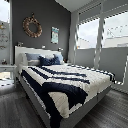 펜션 Hausboot Floating Haus Ankerplatz 7 In 리브니츠 담가르텐