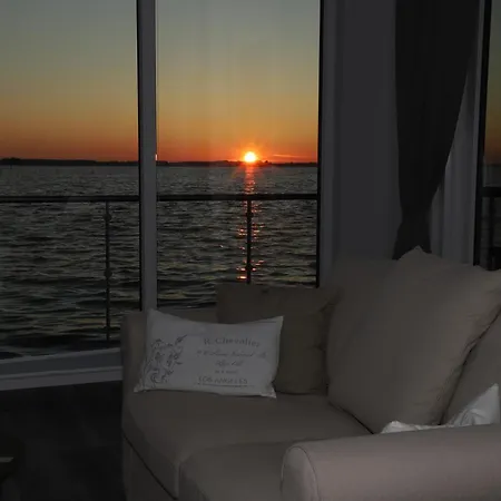 펜션 Hausboot Floating Haus Ankerplatz 7 In *