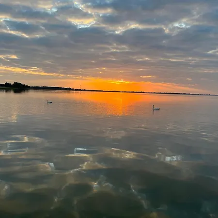 Hausboot Floating Haus Ankerplatz 7 In 펜션